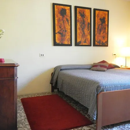 Albonico Bed and breakfast 2*