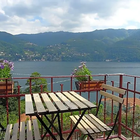 Bed & Breakfast Albonico 2*